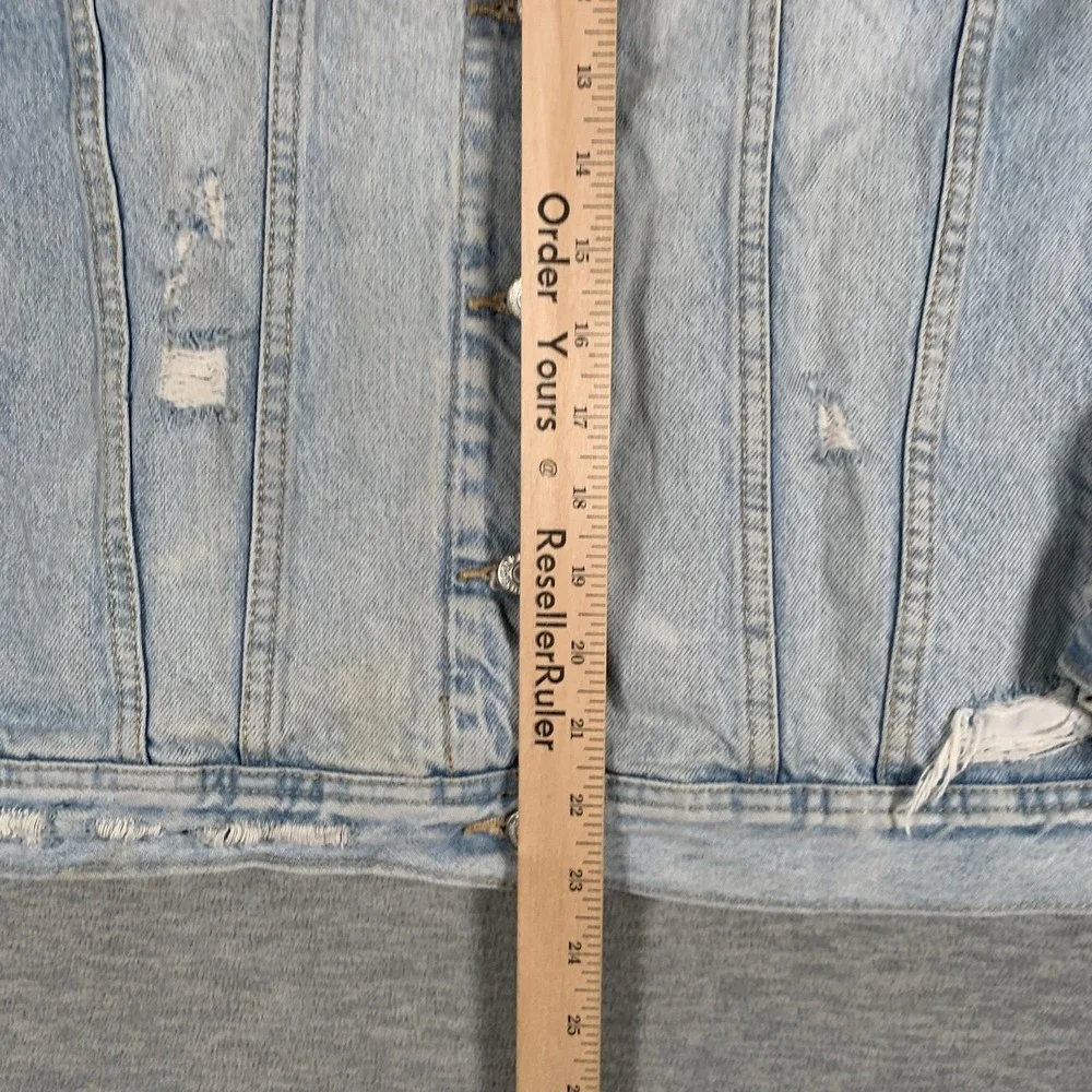Old Navy Boyfriend Denim Jacket Womens Petite Medium‎ Light Wash Distressed Jean